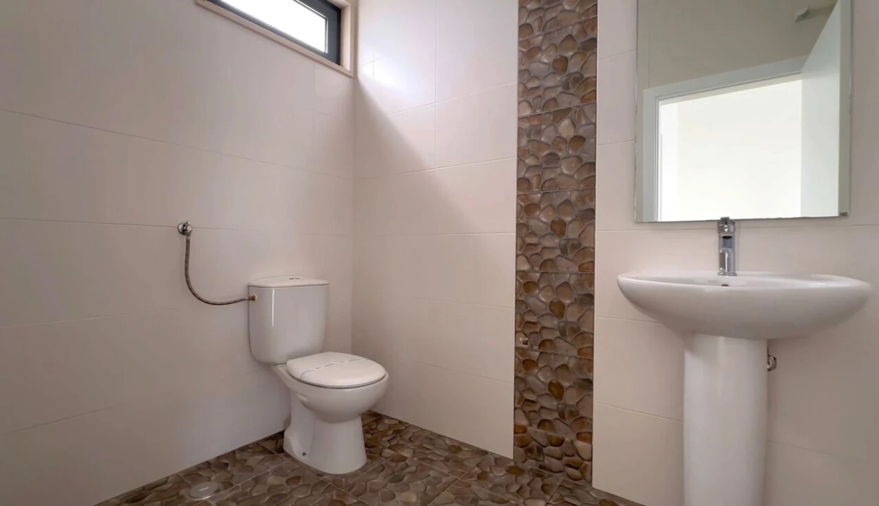 Loja para Venda em Carvoeira Foto 11