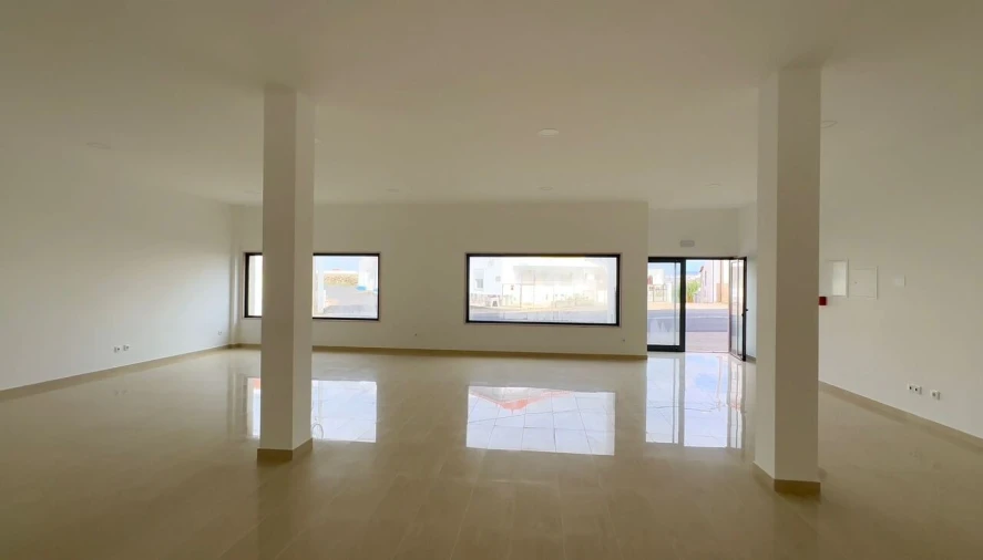 Loja para Venda em Carvoeira Foto 12