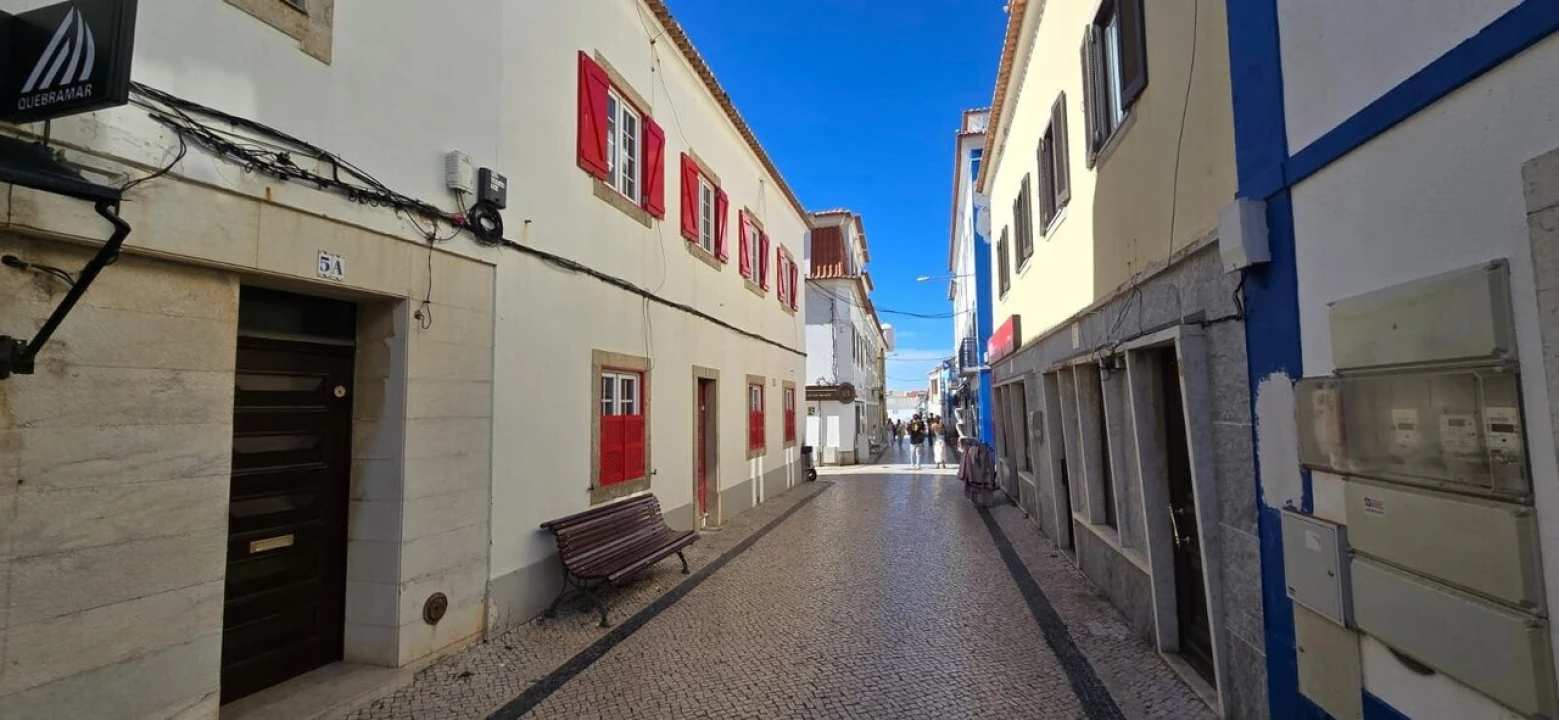 Apartamento T4 para Venda em Ericeira Foto 1