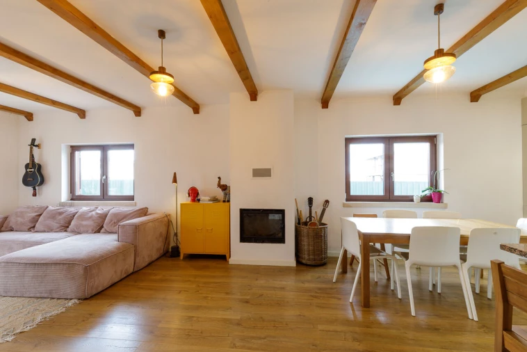 Moradia T6 para Venda em Santo Isidoro Foto 8