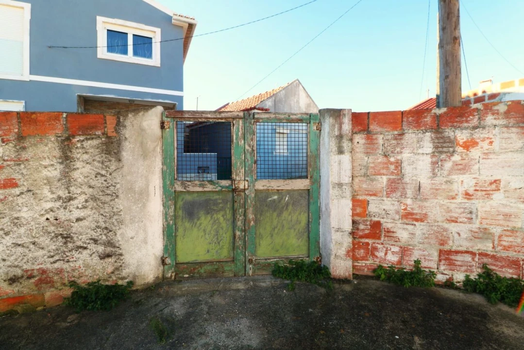 Moradia T1 para Venda em São Pedro da Cadeira Foto 19