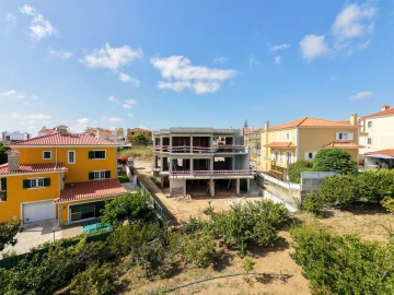 Moradia T4 para Venda em Mafra