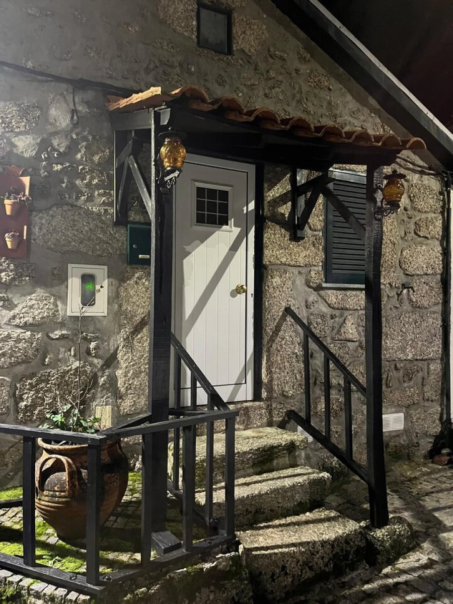 Moradia T2 para Venda em Sabugueiro Foto 18