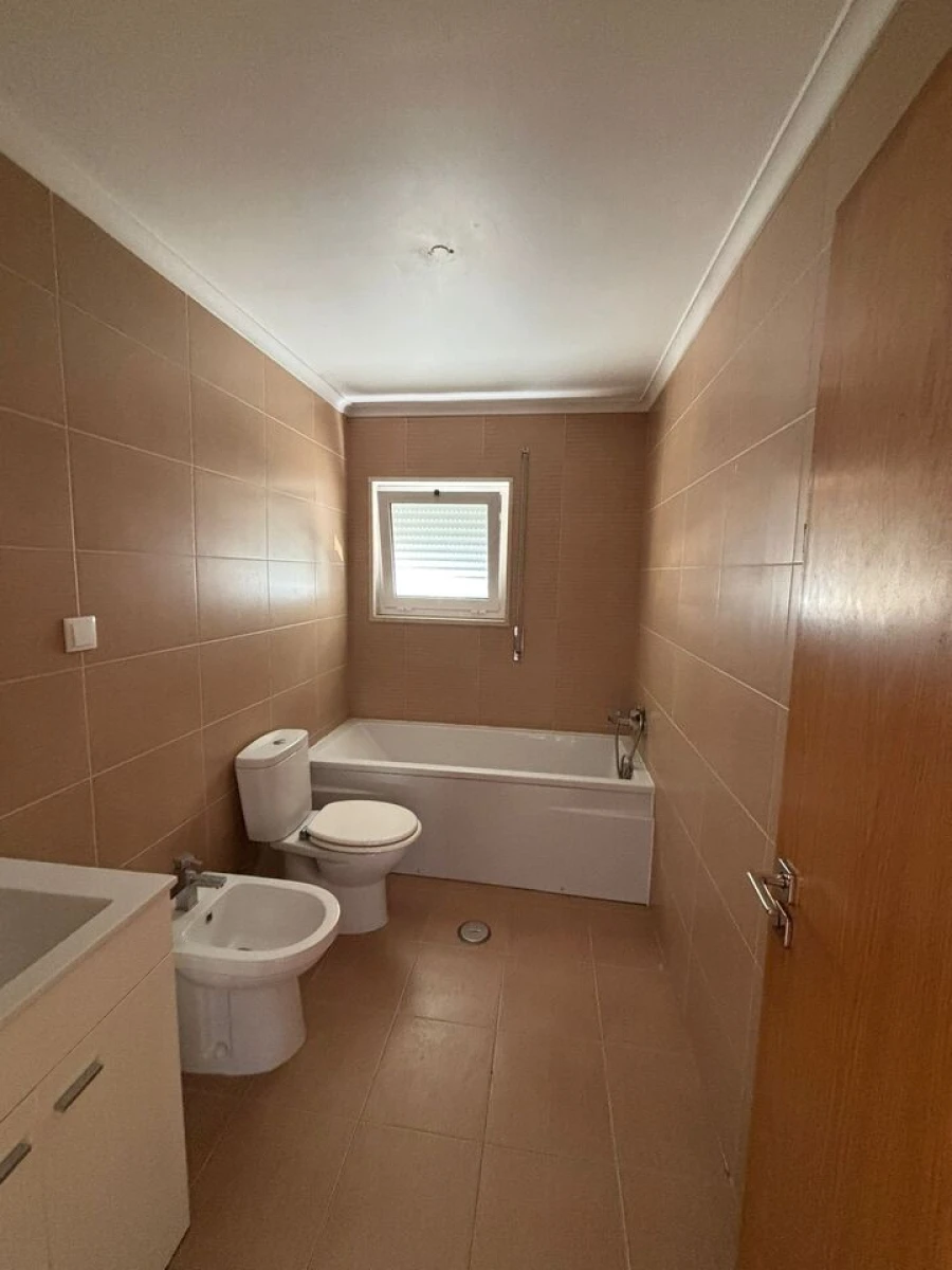 Moradia T4 para Venda em Alcabideche Foto 10