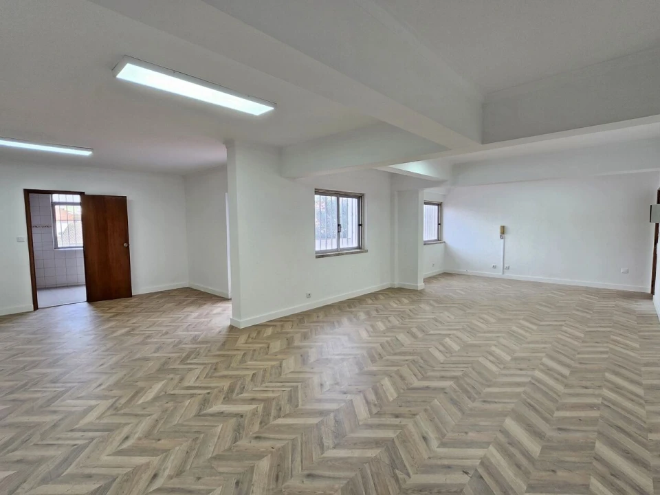 Escritório para Arrendamento em Odivelas Foto 2