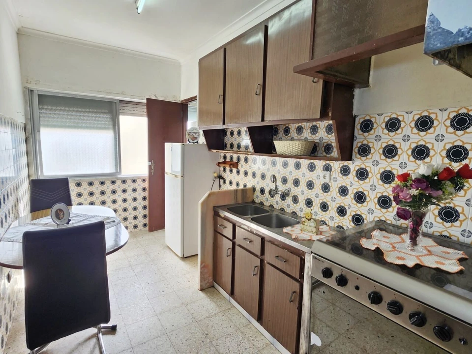 Apartamento T2 para Venda em Odivelas Foto 1