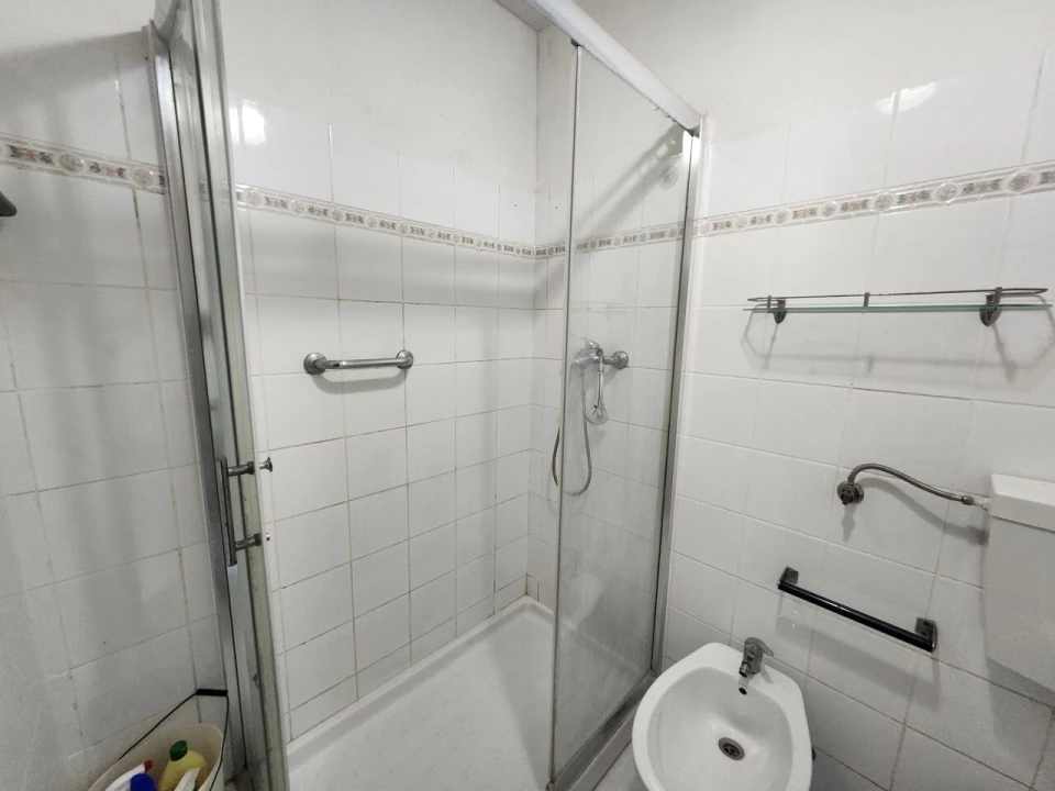 Apartamento T2 para Venda em Odivelas Foto 7