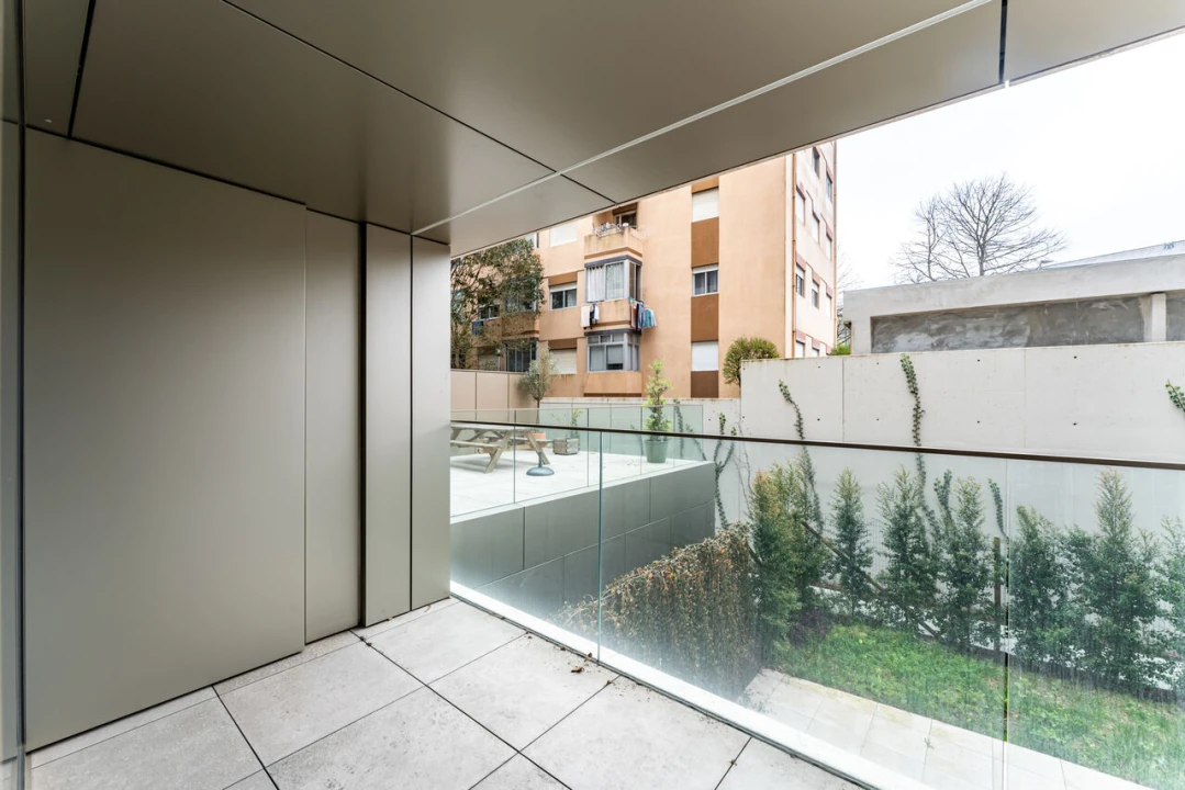 Apartamento T2 para Venda em Paranhos Foto 9