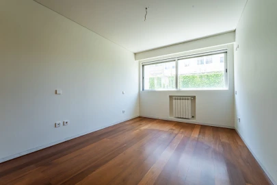 Apartamento T4 para Venda em Campanhã