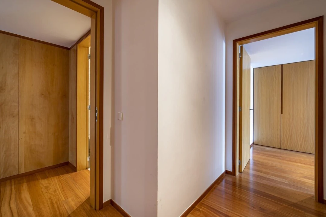 Apartamento T2 para Venda em Lordelo do Ouro e Massarelos Foto 13