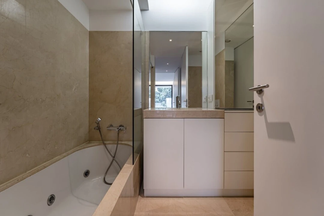 Apartamento T3 para Venda em Aldoar, Foz do Douro e Nevogilde Foto 21