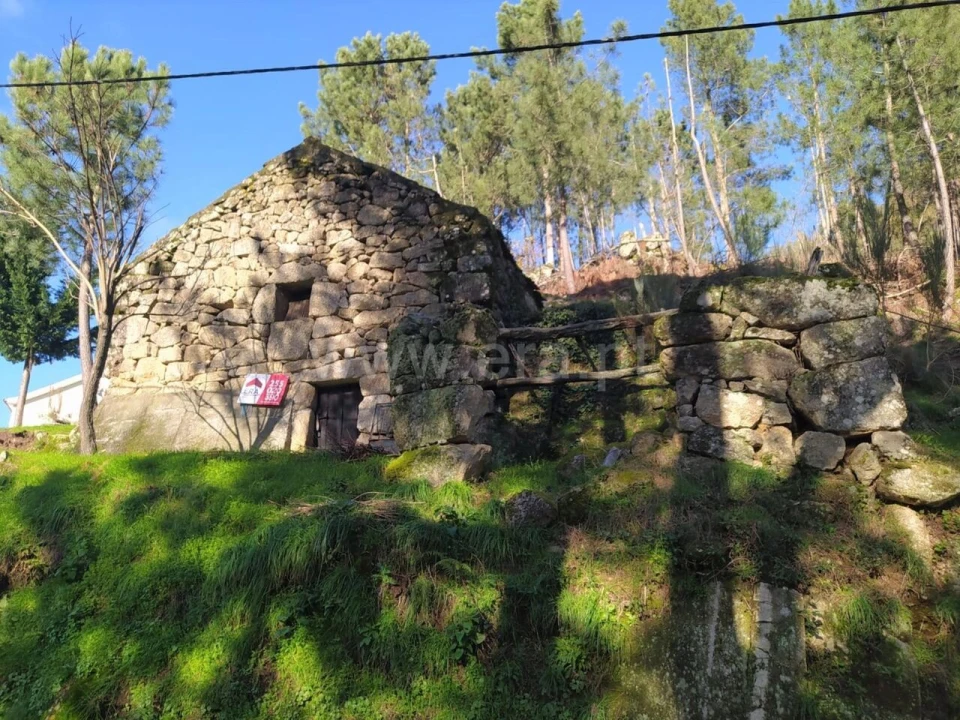 Terreno para Venda em Ferreiros de Tendais Foto 13