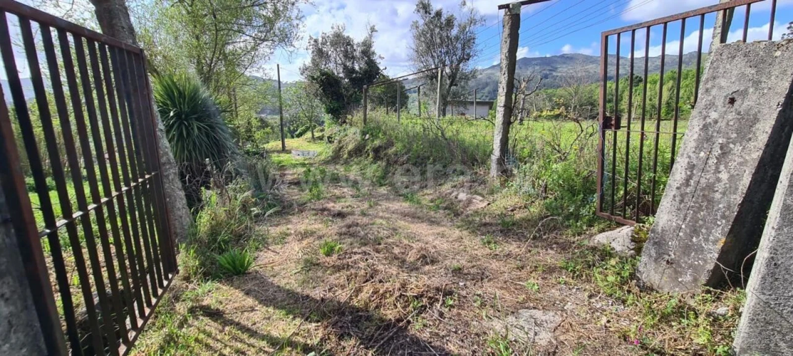 Moradia T1 para Venda em Penhalonga e Paços de Gaiolo Foto 12