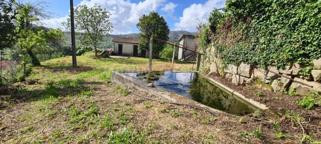 Moradia T1 para Venda em Penhalonga e Paços de Gaiolo Foto 10