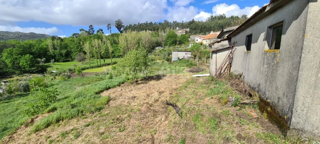 Moradia T1 para Venda em Penhalonga e Paços de Gaiolo Foto 6