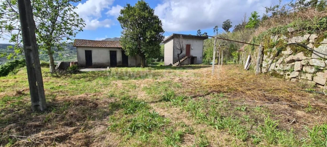 Moradia T1 para Venda em Penhalonga e Paços de Gaiolo Foto 11