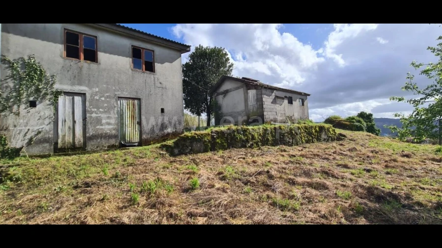 Moradia T1 para Venda em Penhalonga e Paços de Gaiolo