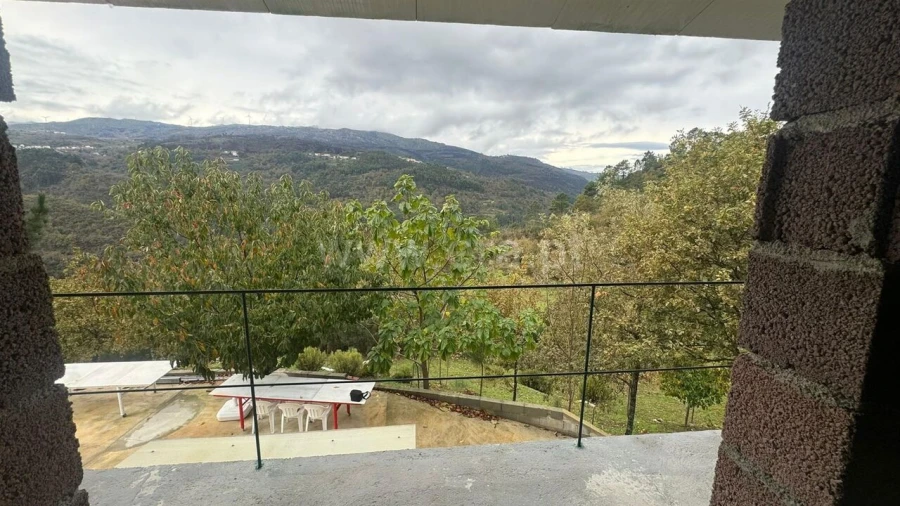 Terreno para Venda em Ferreiros de Tendais Foto 5