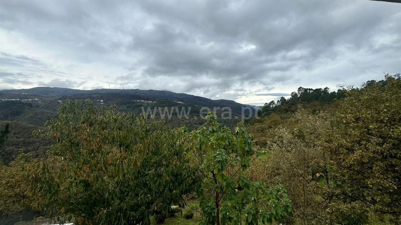 Terreno para Venda em Ferreiros de Tendais Foto 10