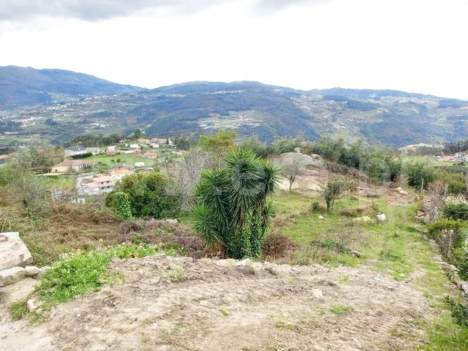 Moradia T0 para Venda em Penhalonga e Paços de Gaiolo Foto 5