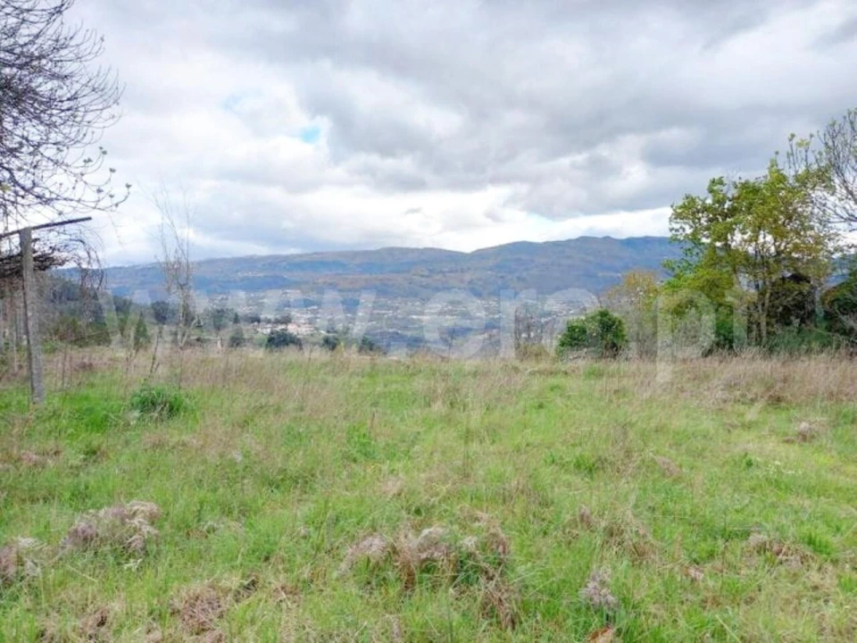 Moradia T0 para Venda em Penhalonga e Paços de Gaiolo Foto 4
