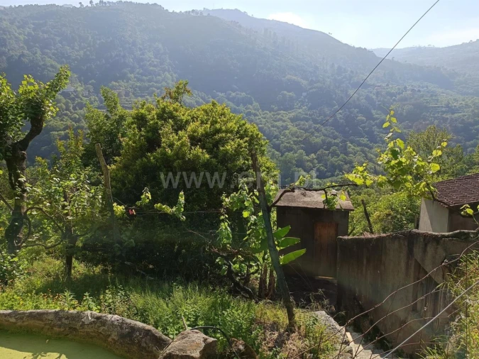 Moradia T1 para Venda em Ferreiros de Tendais Foto 7