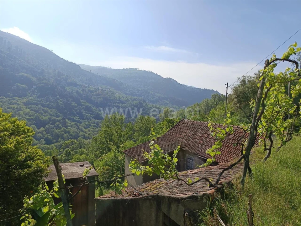 Moradia T1 para Venda em Ferreiros de Tendais Foto 4