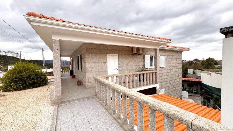 Moradia T3 para Venda em Soalhães Foto 10