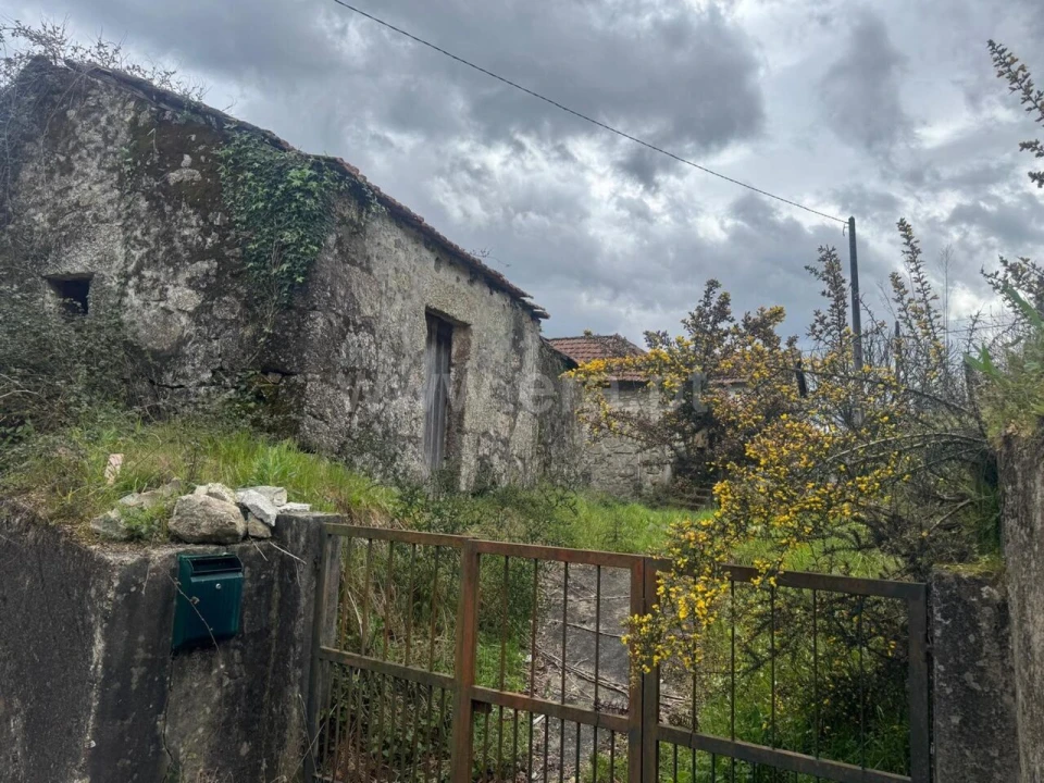 Moradia T1 para Venda em Sousela Foto 1