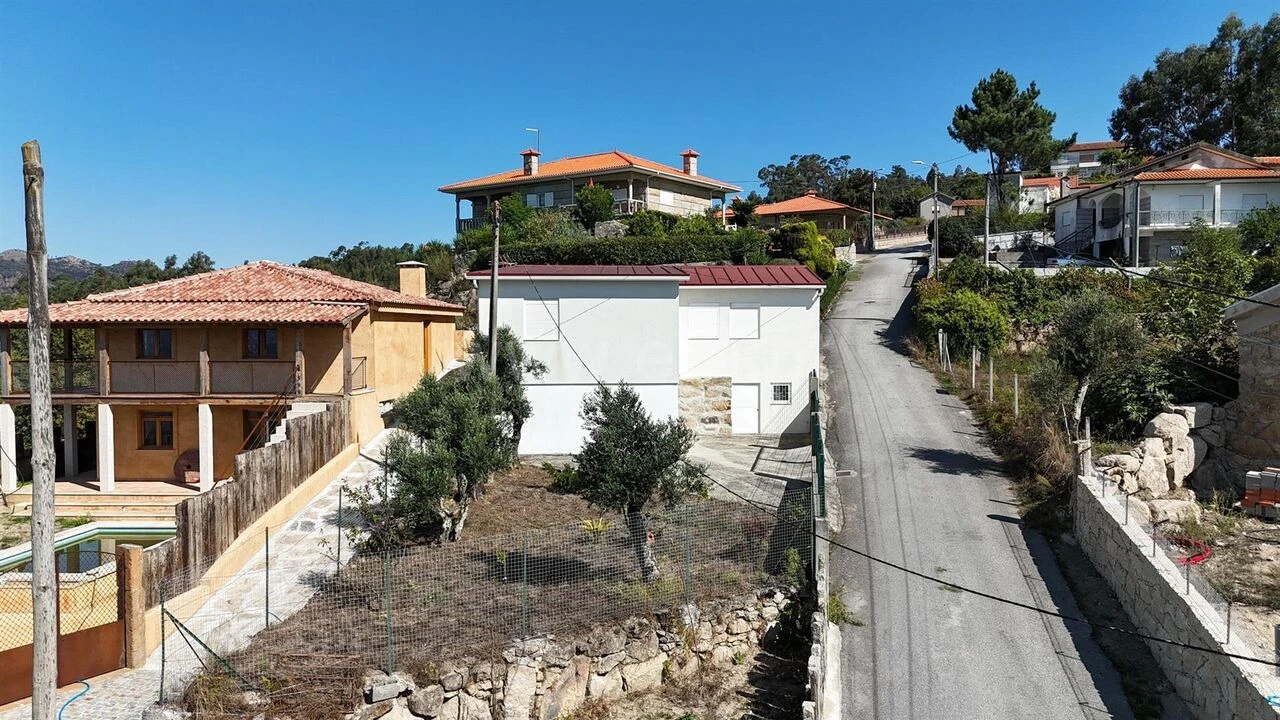 Moradia T3 para Venda em Penhalonga e Paços de Gaiolo Foto 5