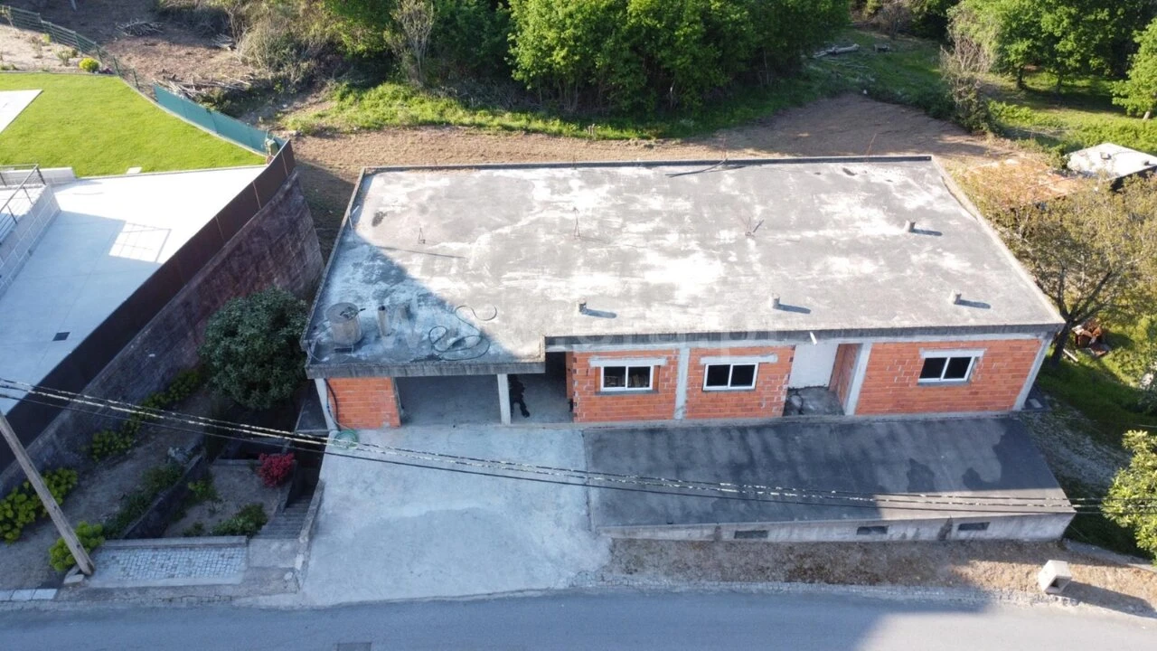 Armazém para Venda em Sande e São Lourenço Foto 13