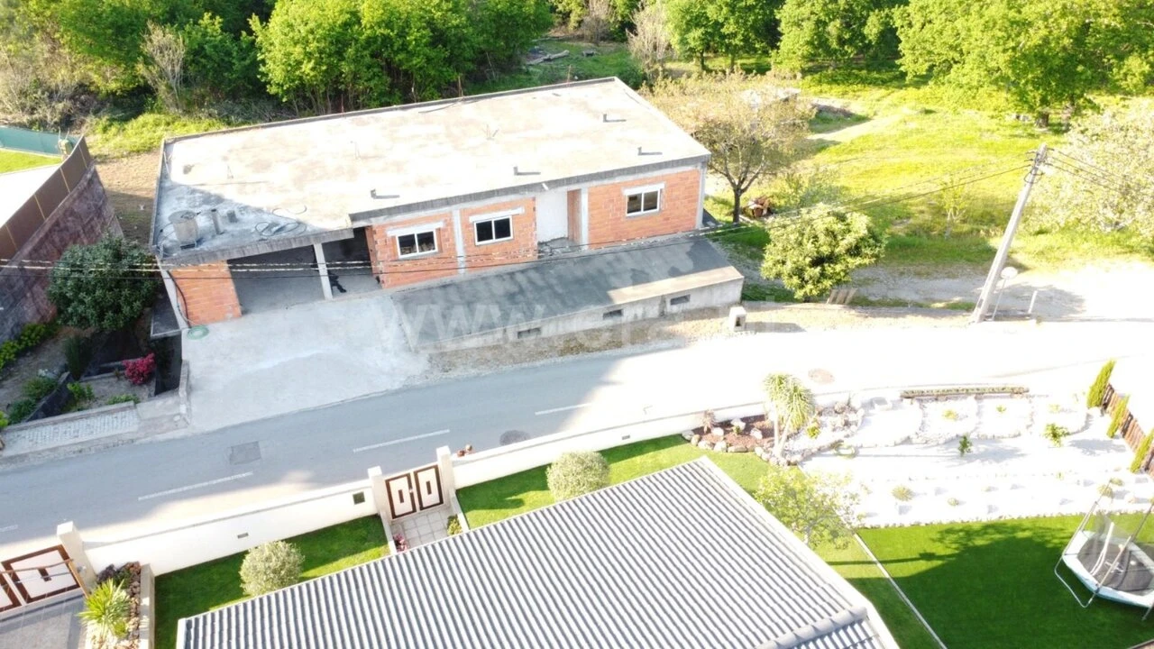 Armazém para Venda em Sande e São Lourenço Foto 18