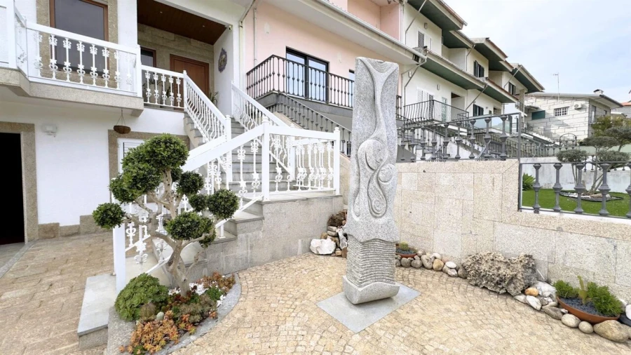 Moradia T4 para Venda em Alpendorada, Várzea e Torrão Foto 5