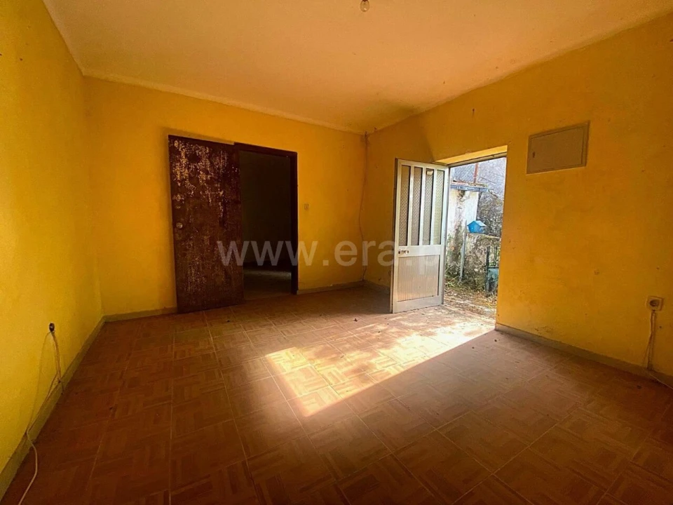 Moradia T1 para Venda em Soalhães Foto 14