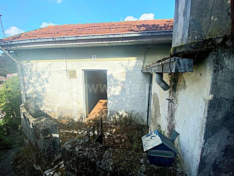 Moradia T1 para Venda em Soalhães Foto 6