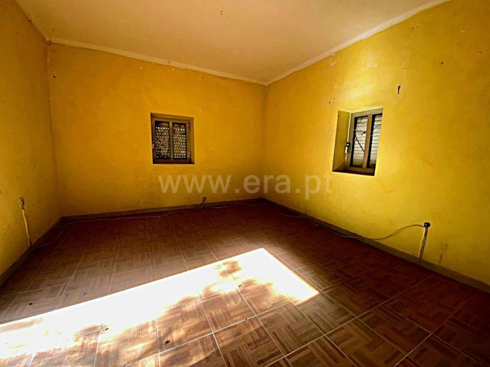 Moradia T1 para Venda em Soalhães Foto 8