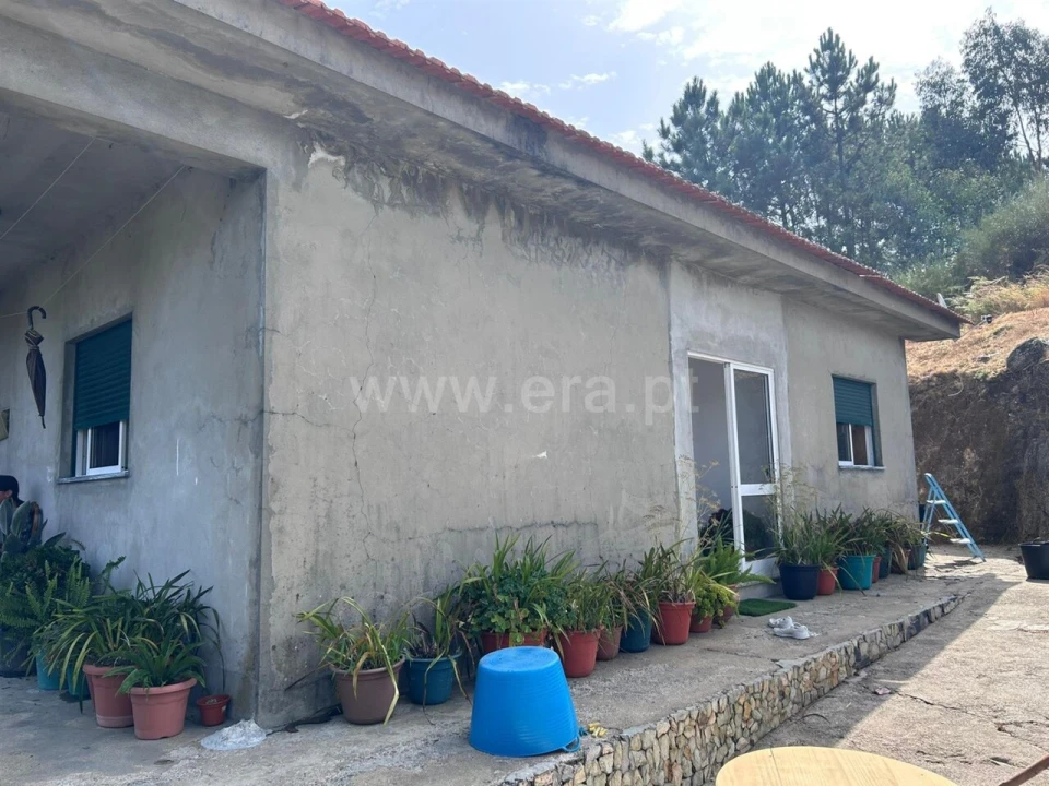 Moradia T2 para Venda em Avessadas e Rosém Foto 18