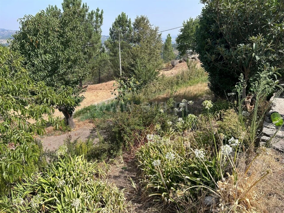 Moradia T2 para Venda em Avessadas e Rosém Foto 12