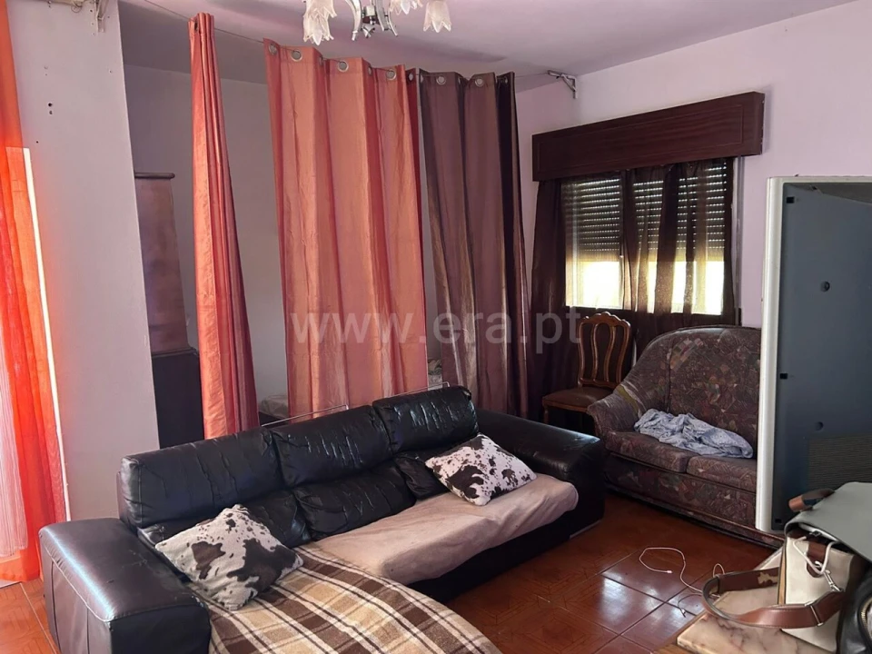 Moradia T2 para Venda em Avessadas e Rosém Foto 7