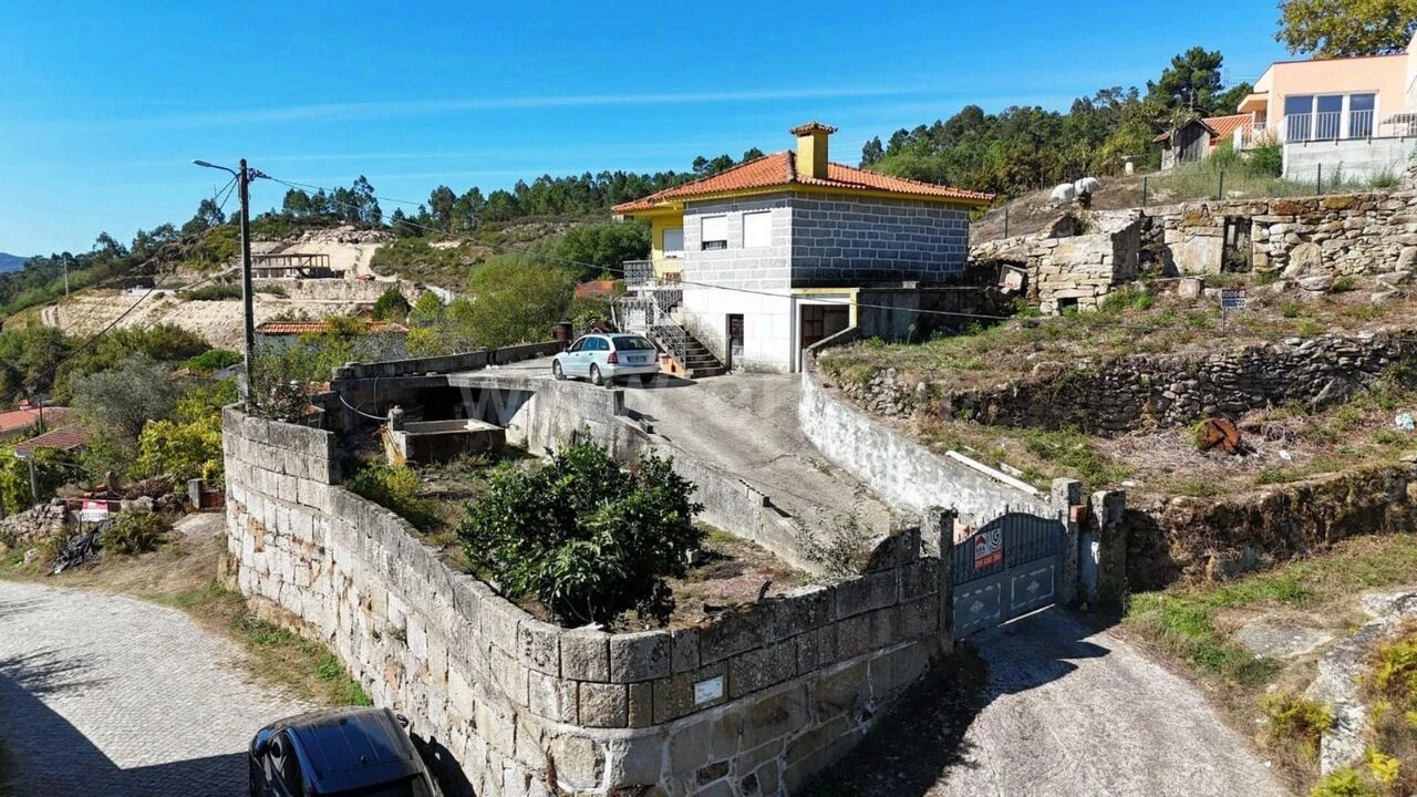 Moradia T2 para Venda em Penhalonga e Paços de Gaiolo Foto 10