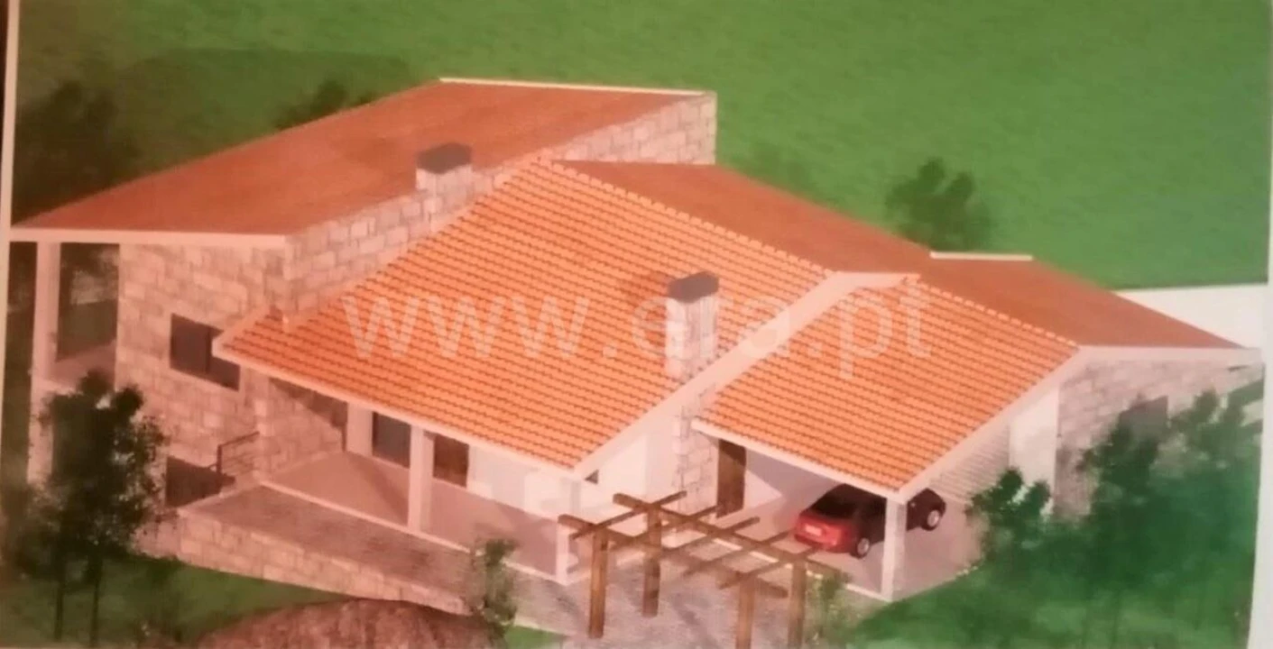 Terreno para Venda em Santiago de Piães Foto 2