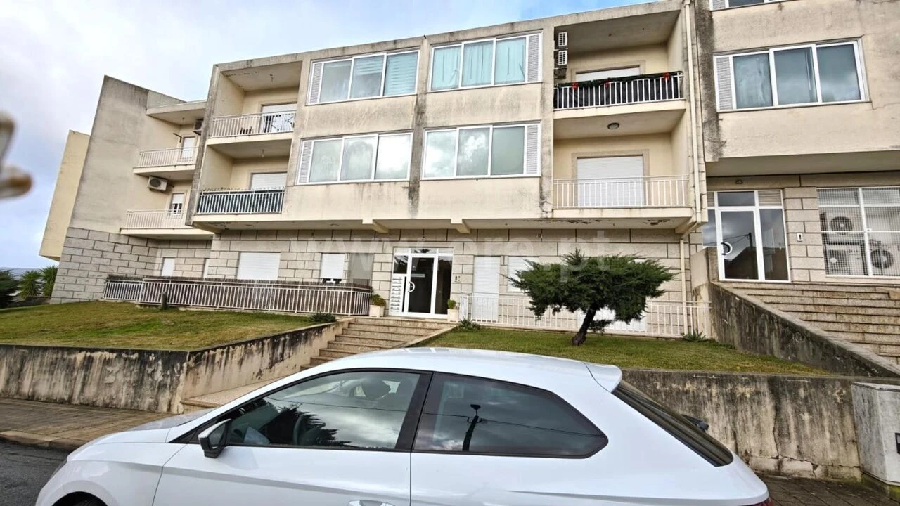 Apartamento T1 para Venda em Vila Boa do Bispo Foto 1