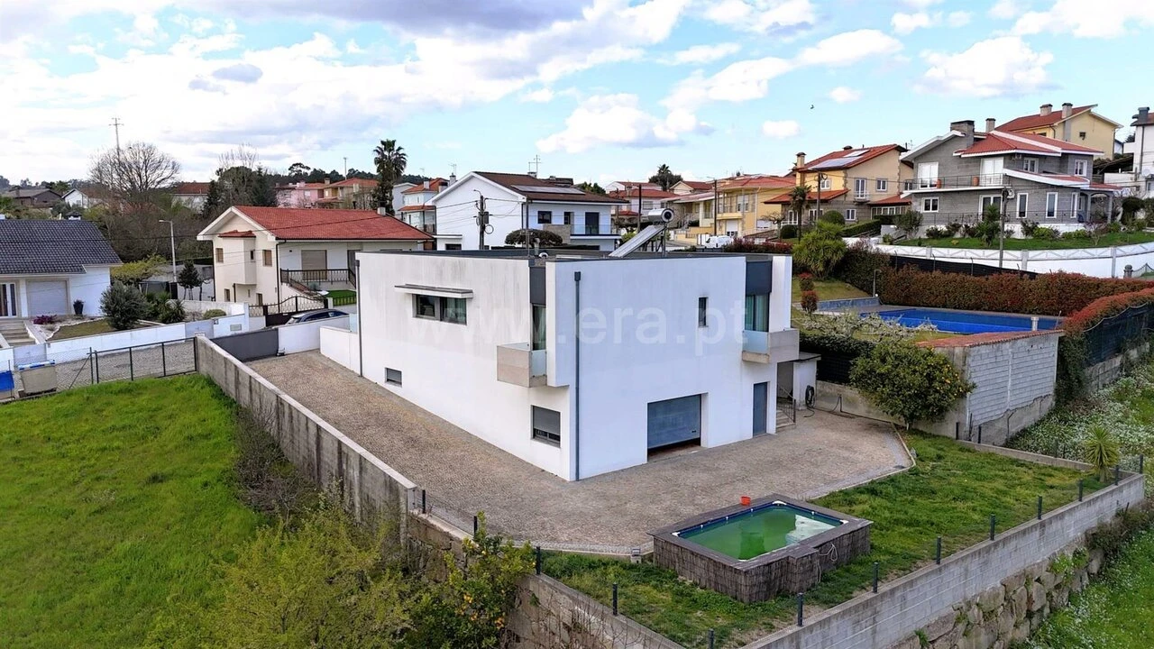 Moradia T3 para Venda em Castelões Foto 3