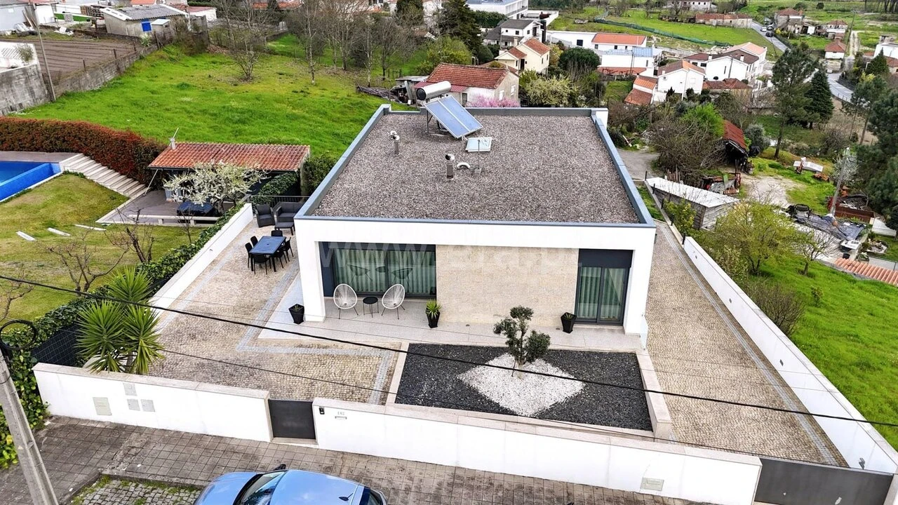 Moradia T3 para Venda em Castelões Foto 4