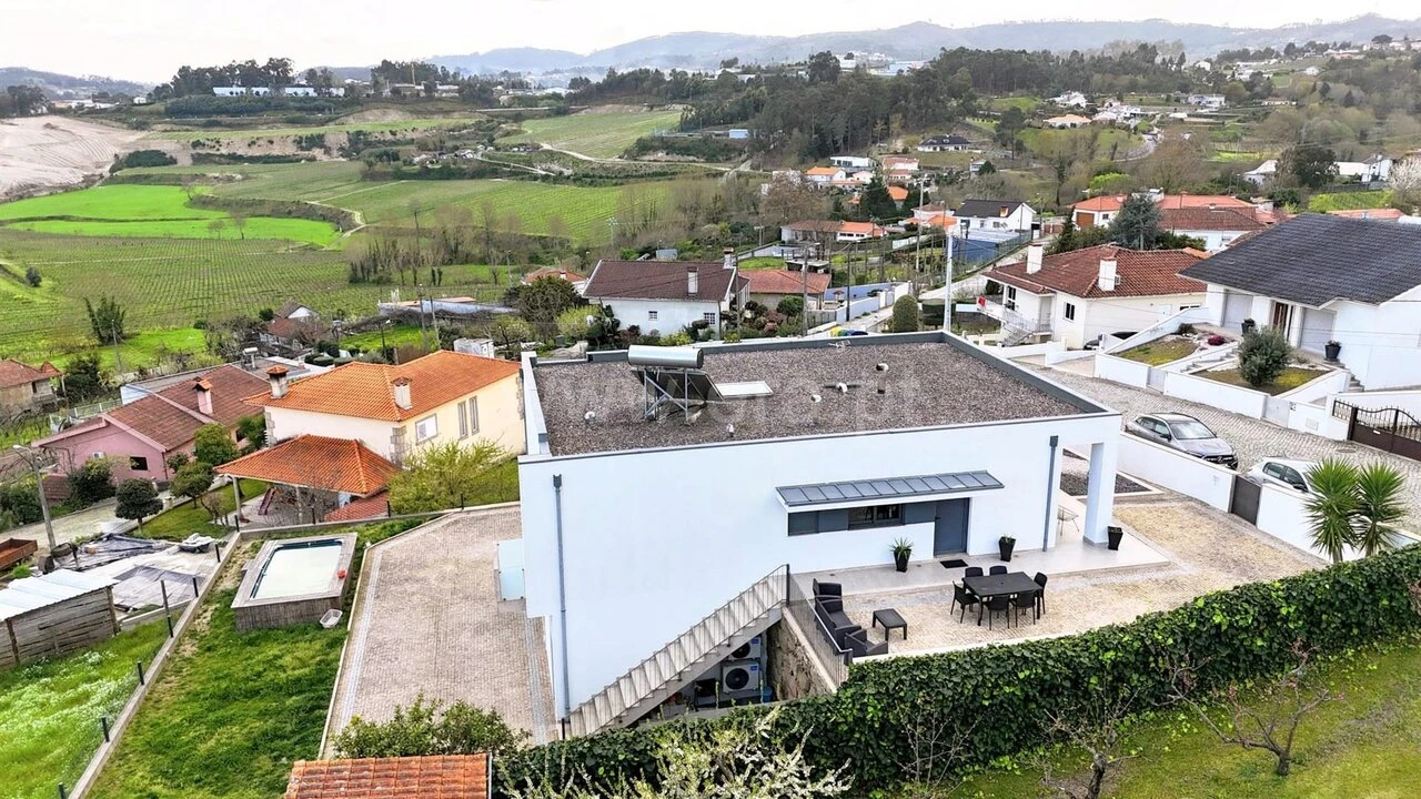 Moradia T3 para Venda em Castelões Foto 2