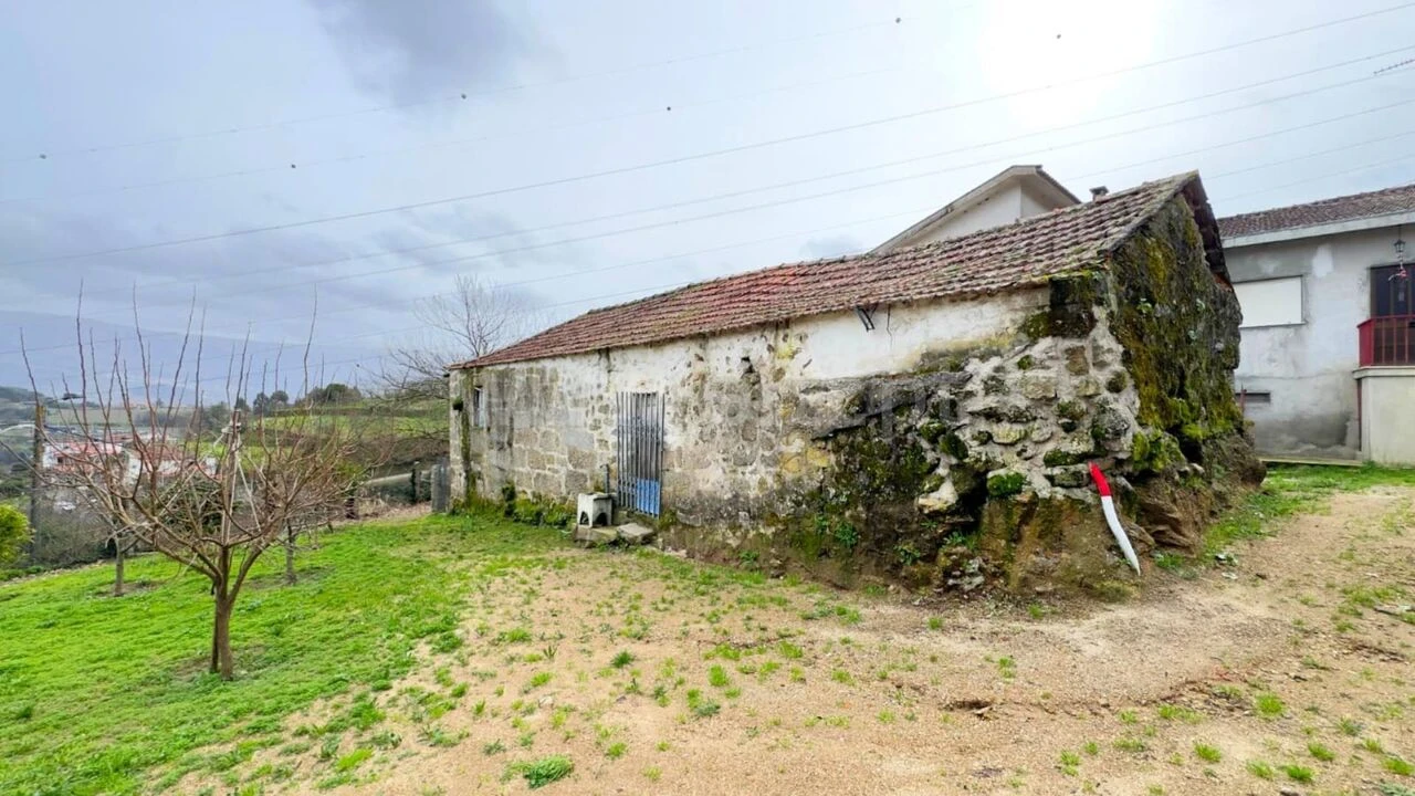 Moradia T0 para Venda em Santa Marinha do Zezere Foto 5