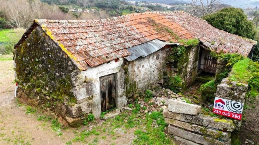 Moradia T0 para Venda em Santa Marinha do Zezere Foto 1