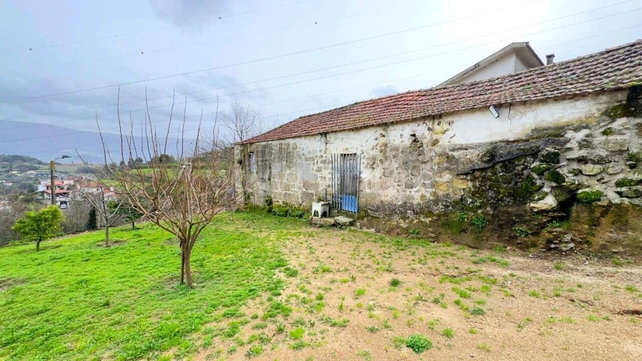 Moradia T0 para Venda em Santa Marinha do Zezere Foto 7