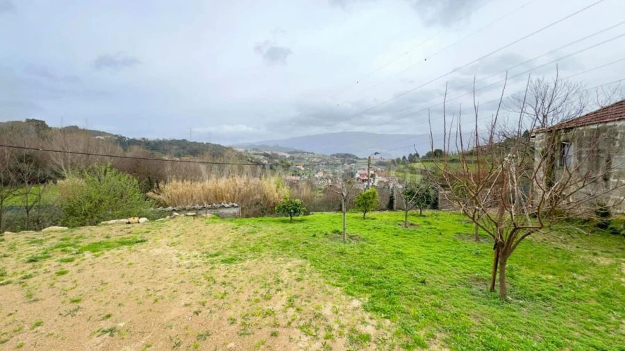 Moradia T0 para Venda em Santa Marinha do Zezere