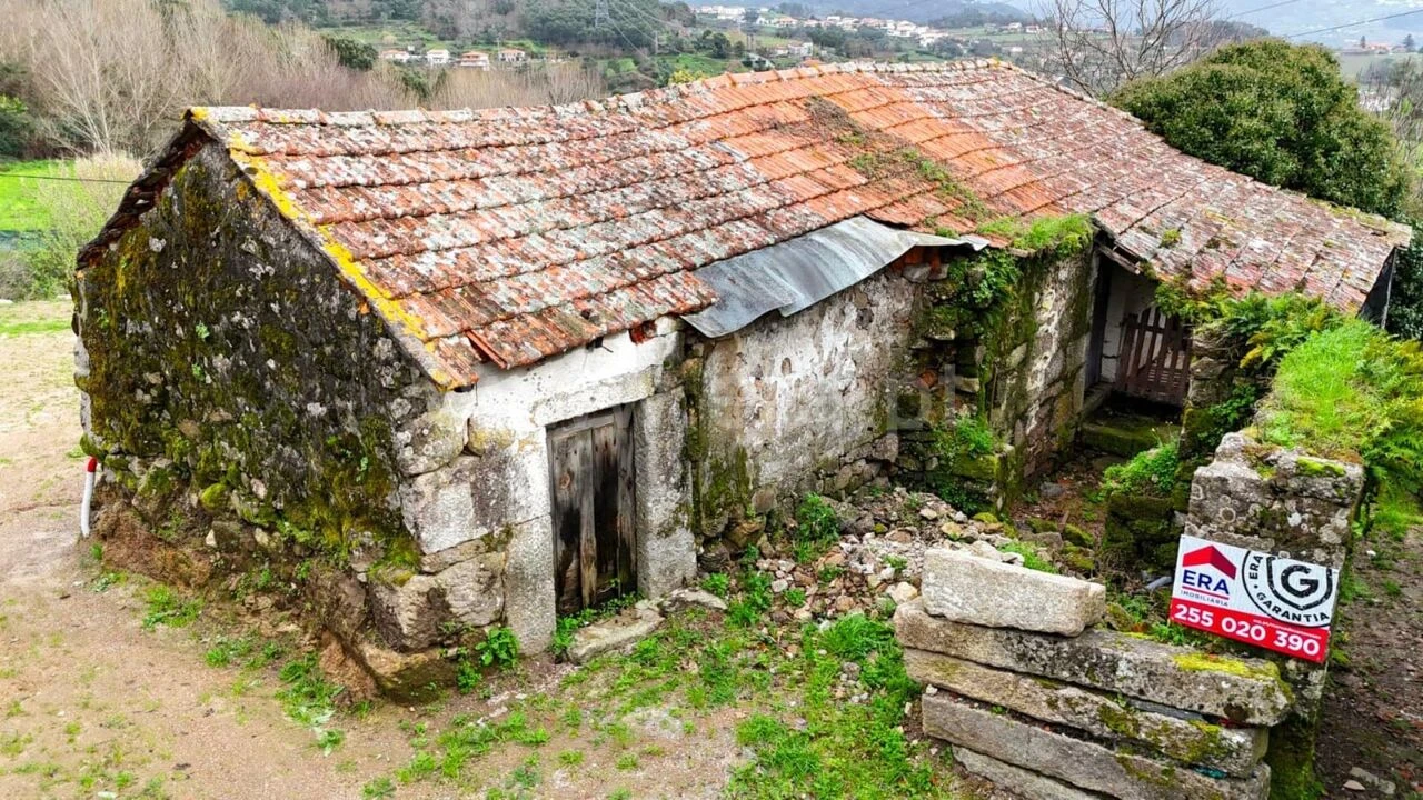 Moradia T0 para Venda em Santa Marinha do Zezere Foto 1